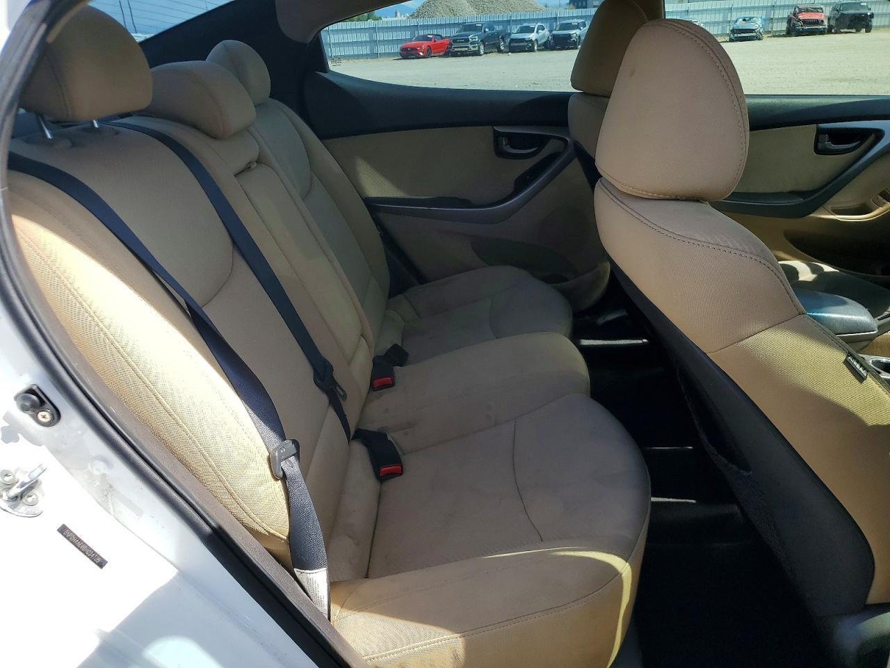 2011 HYUNDAI ELANTRA