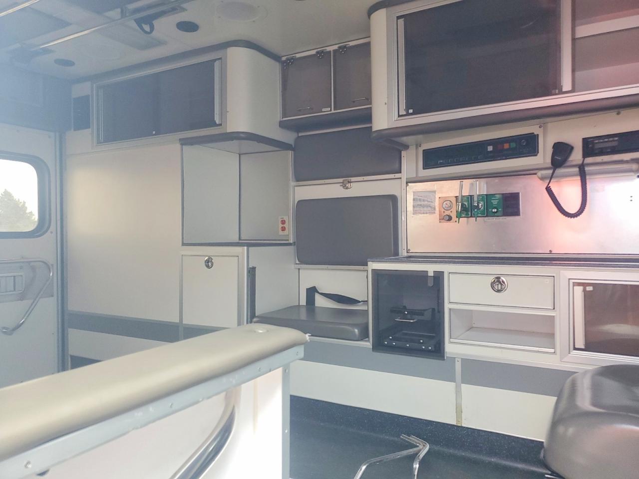 2005 FORD ECONOLINE