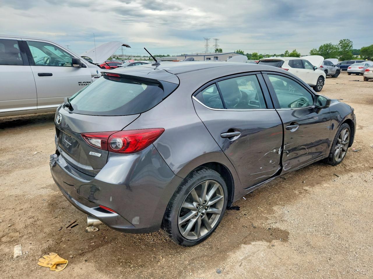 2018 MAZDA 3