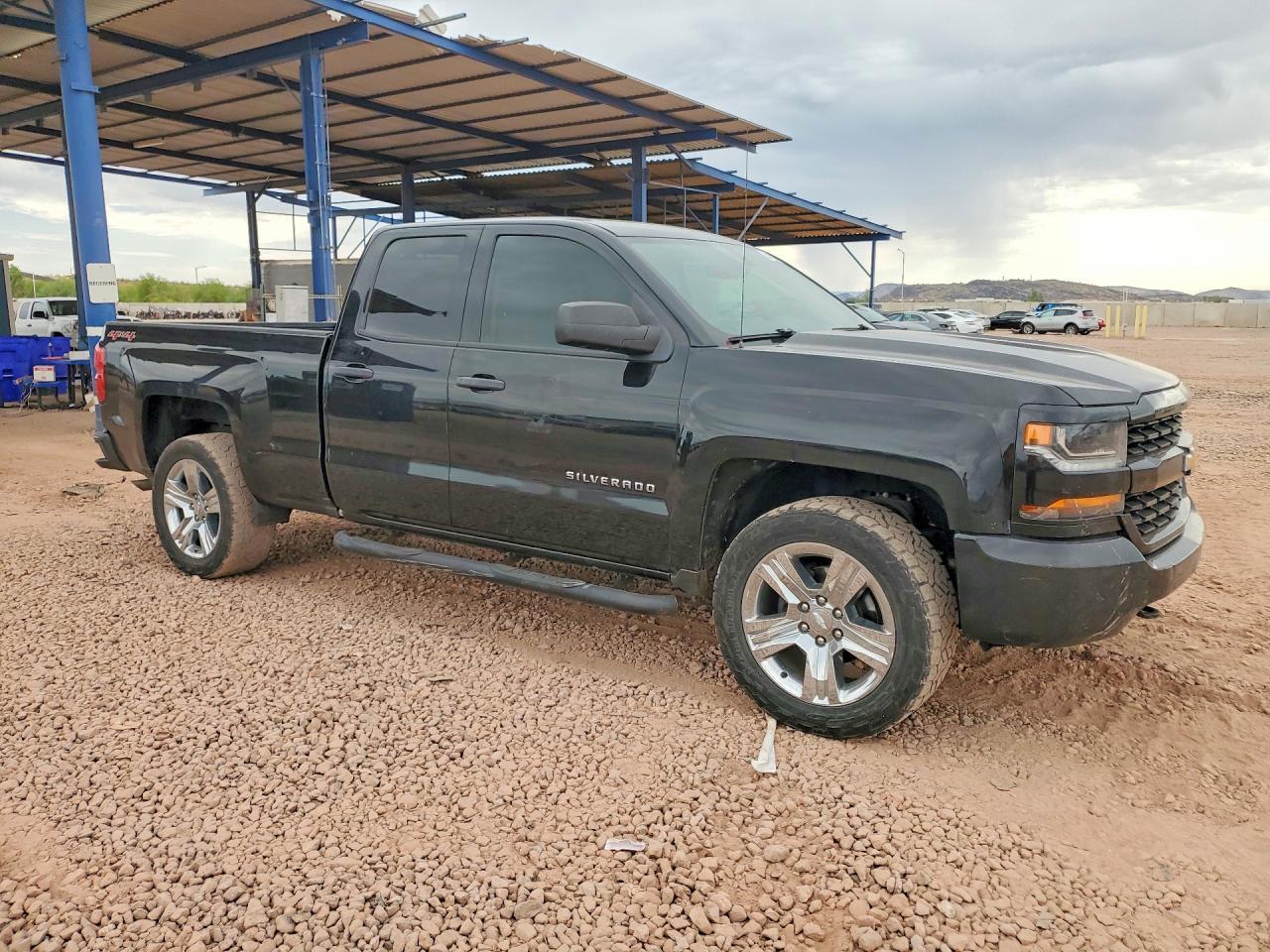 2017 CHEVROLET Silverado