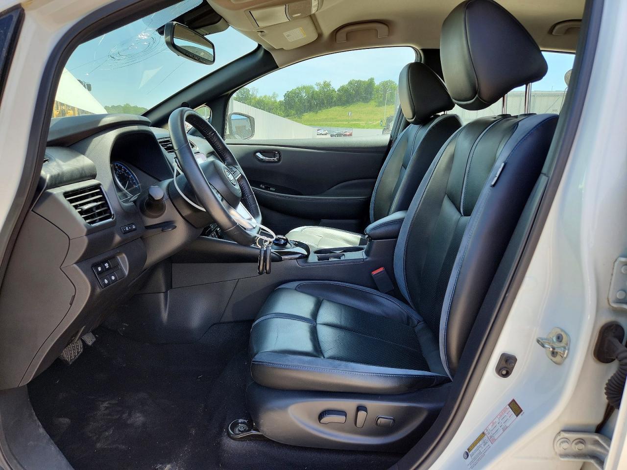 2020 NISSAN LEAF