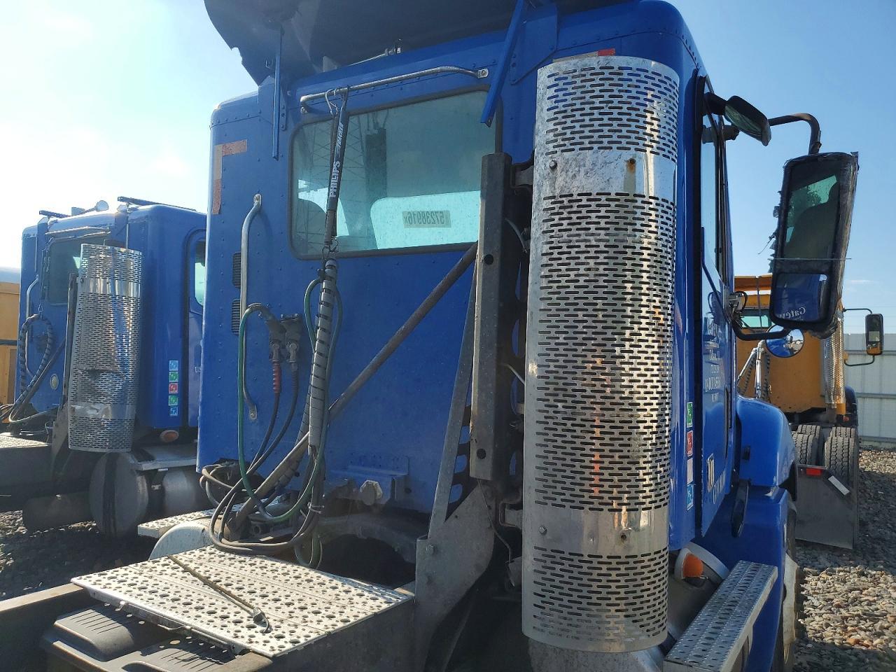 2009 FREIGHTLINER Conventional