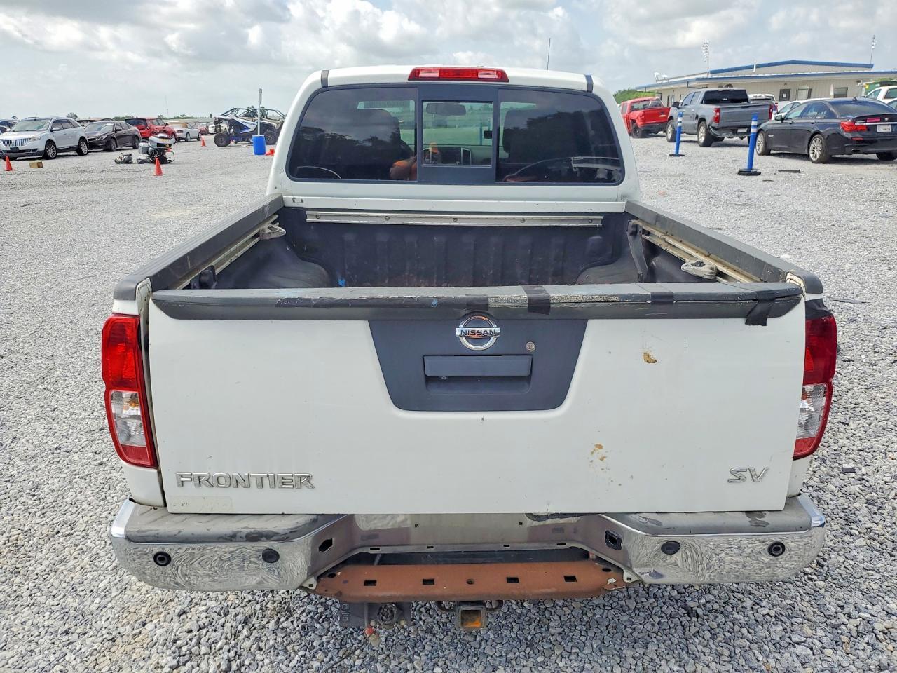 2016 NISSAN Frontier