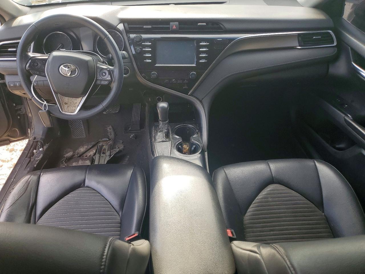 2018 TOYOTA CAMRY