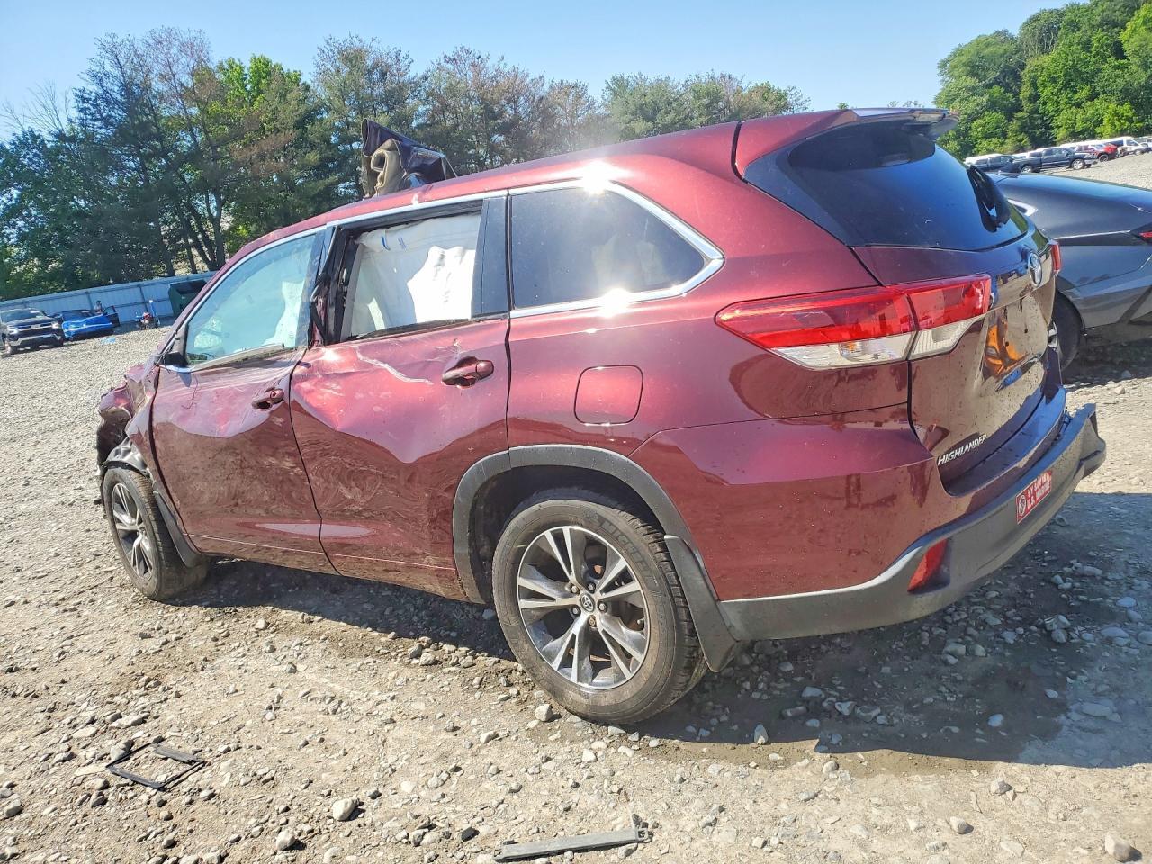 2017 TOYOTA HIGHLANDER