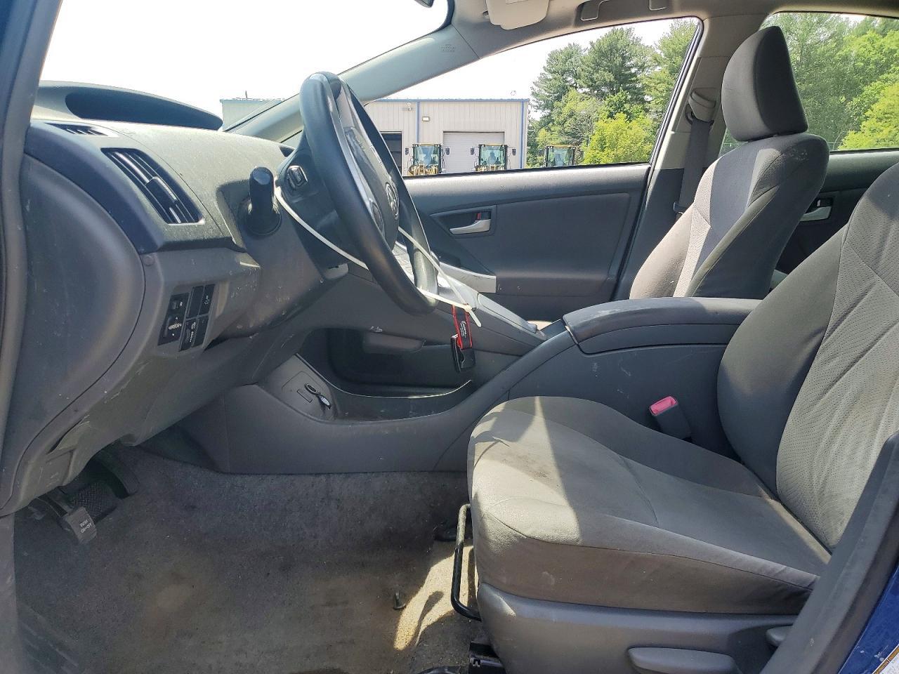 2011 TOYOTA PRIUS