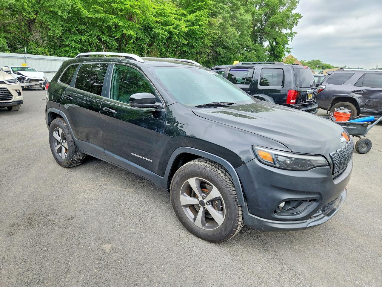 2019 JEEP CHEROKEE