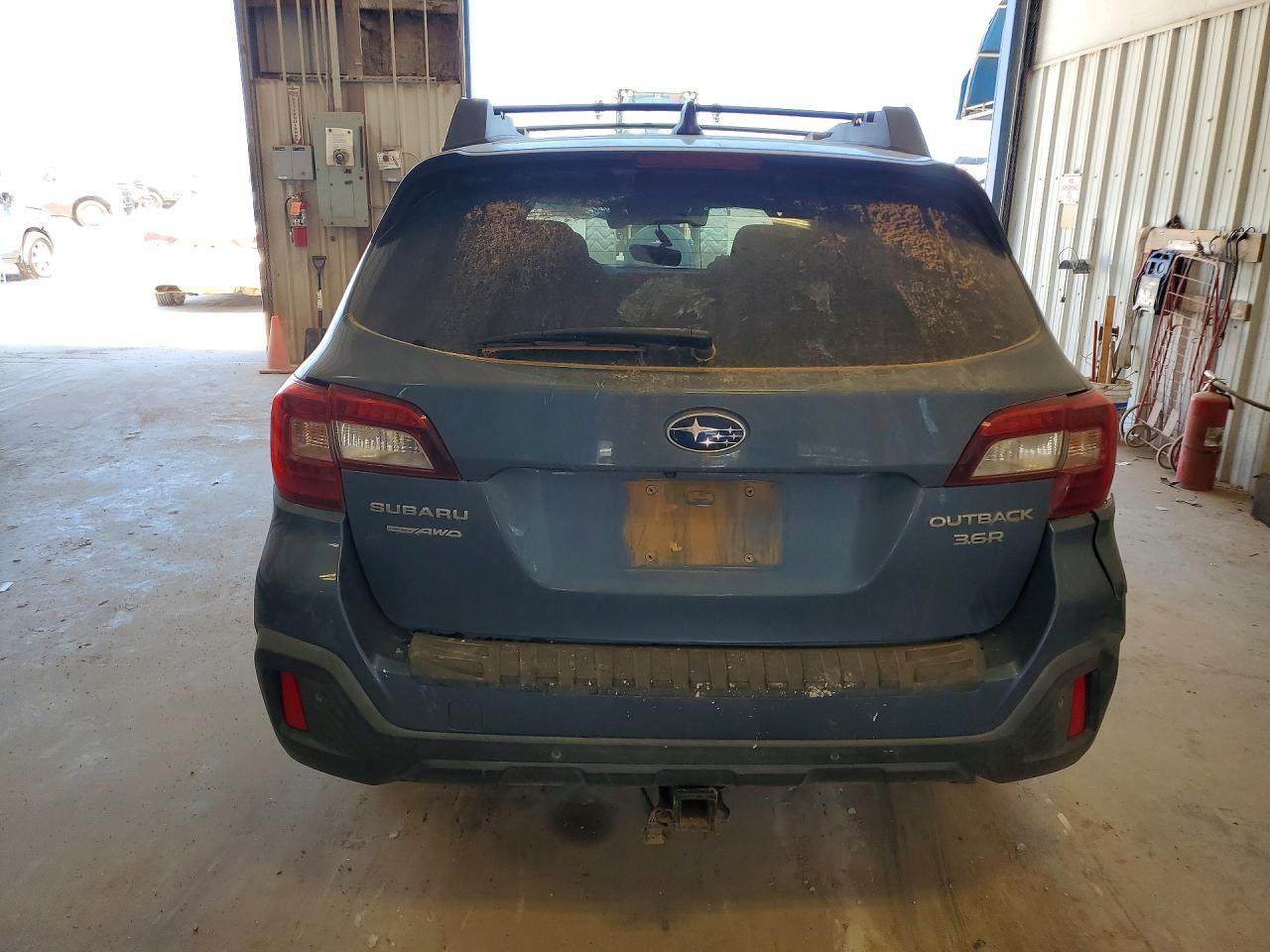 2018 SUBARU Outback
