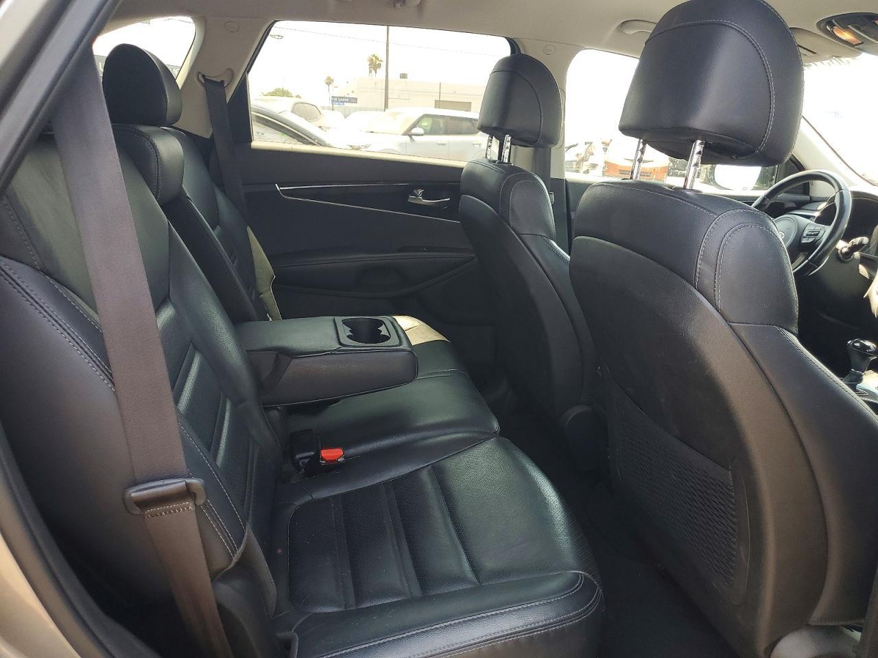 2017 KIA SORENTO
