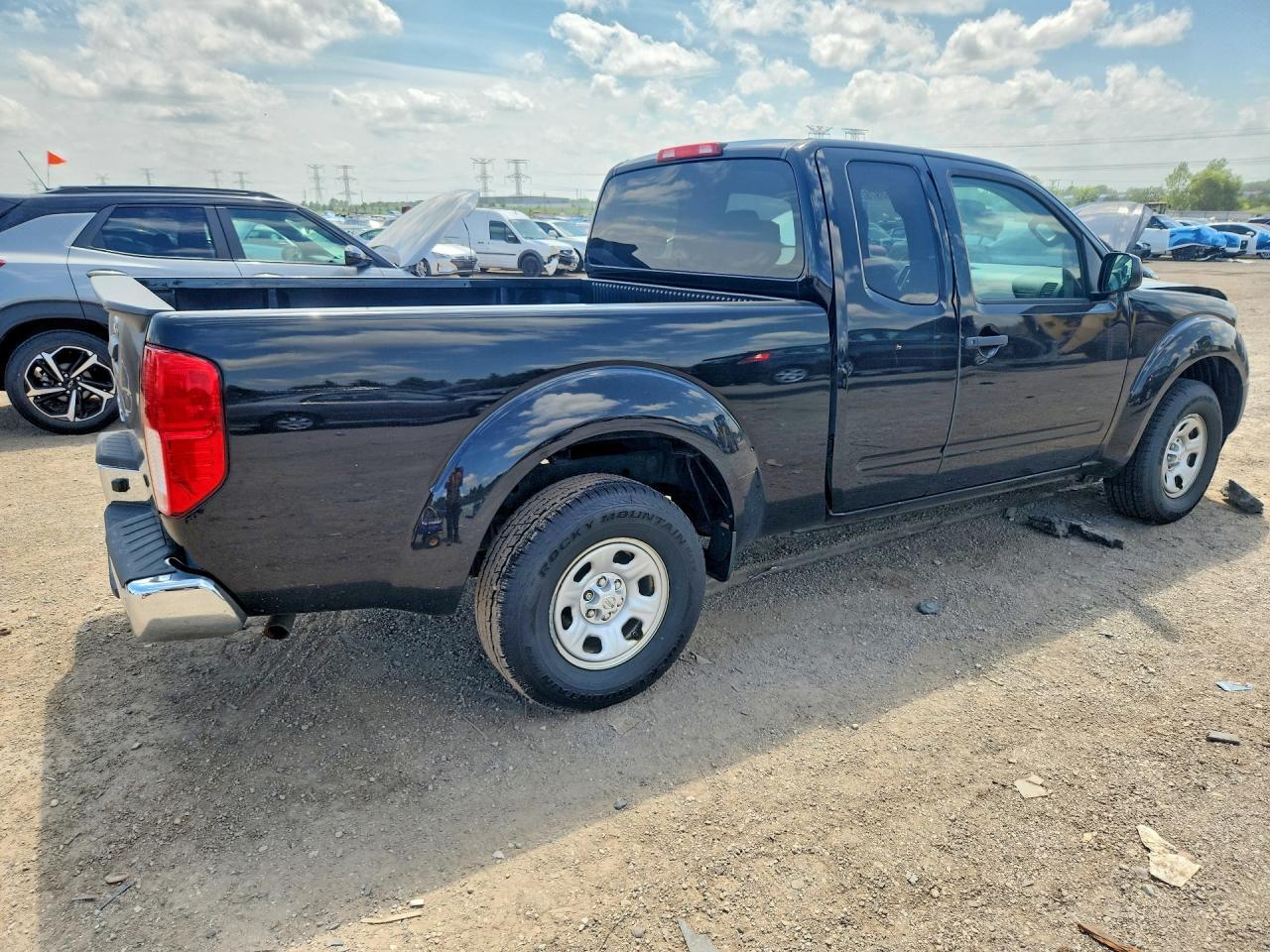 2014 NISSAN Frontier
