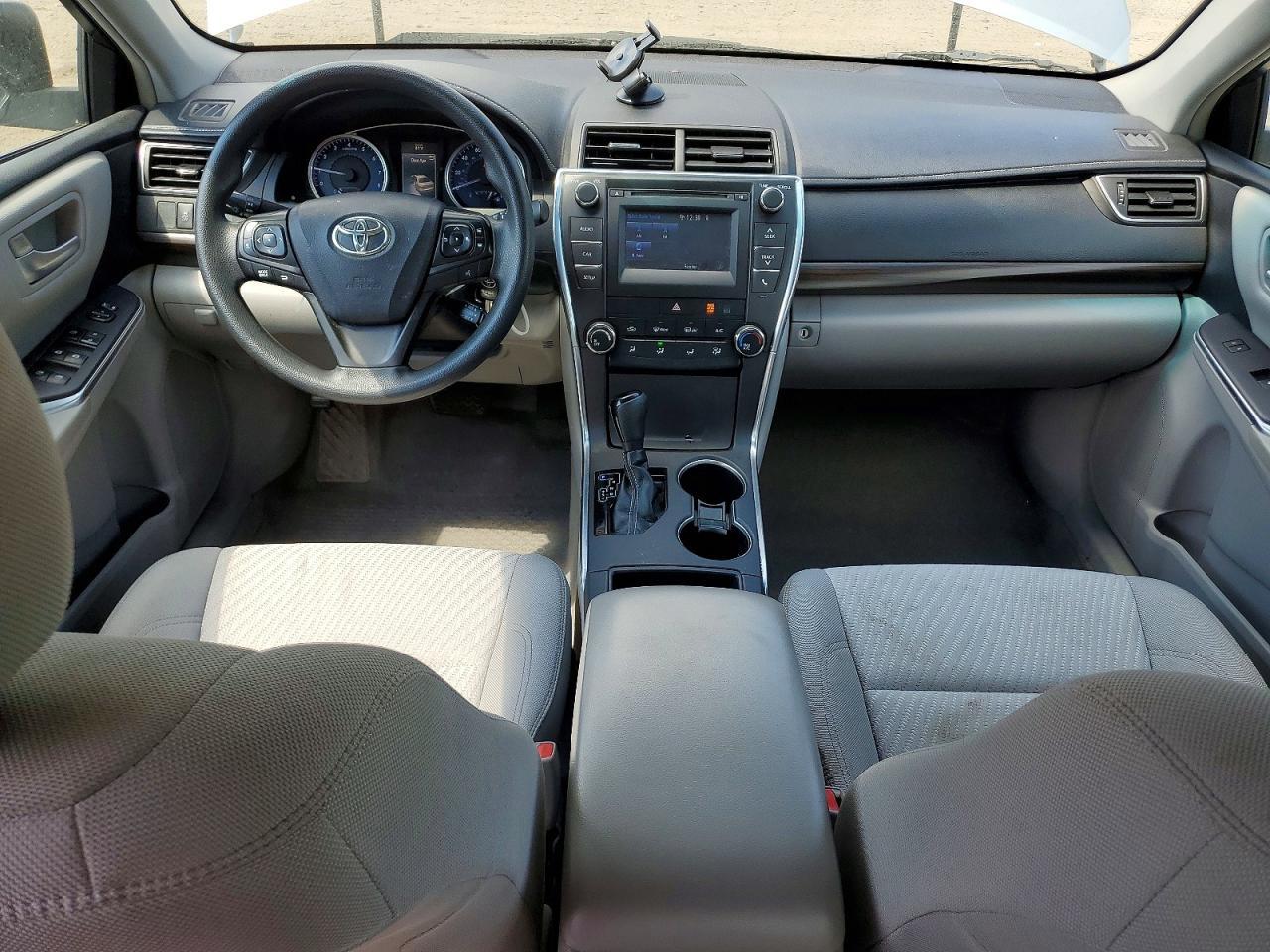 2016 TOYOTA CAMRY