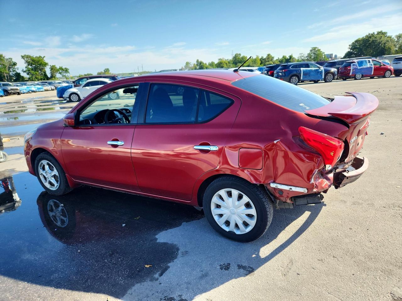2016 NISSAN VERSA