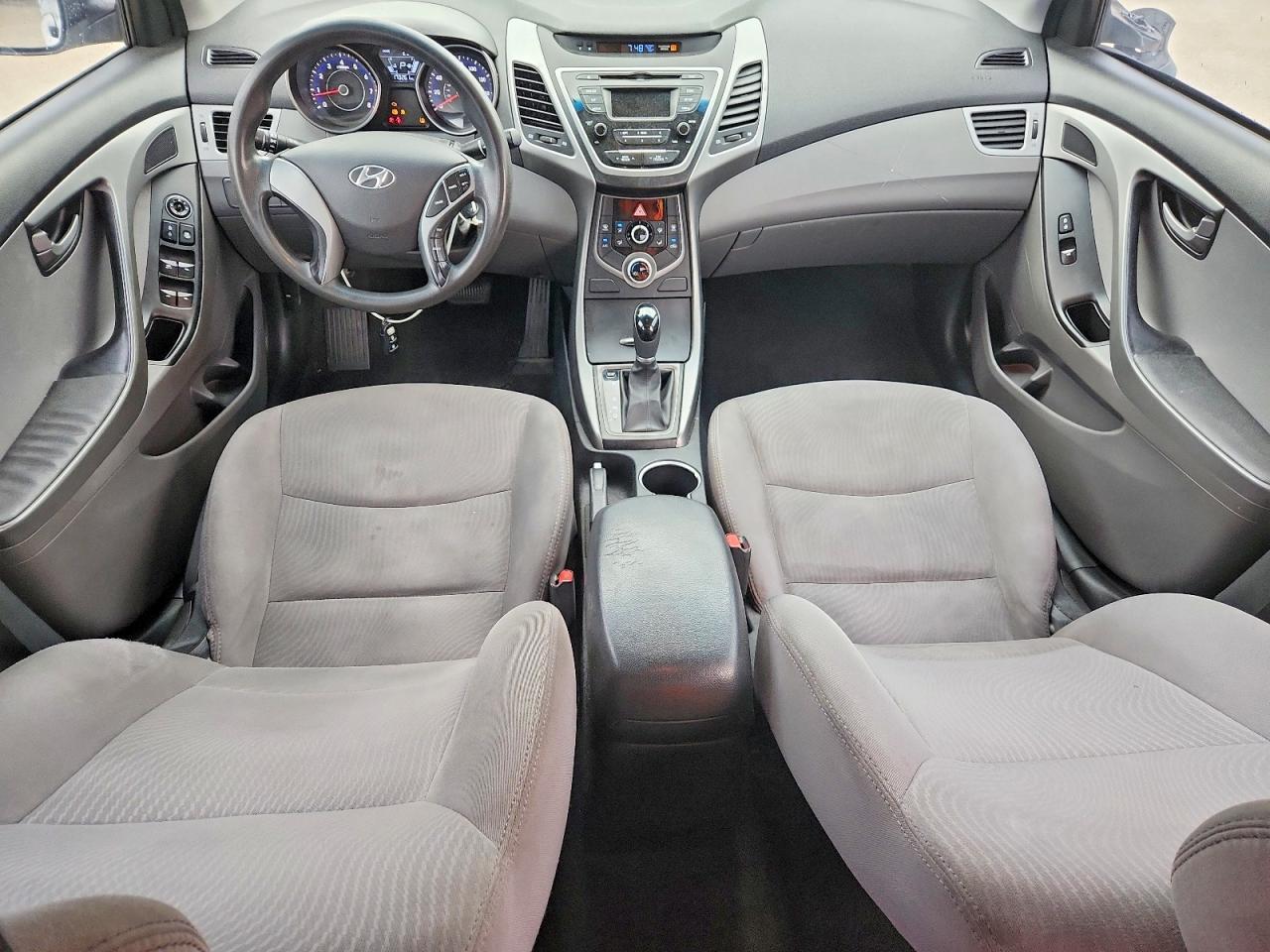 2016 HYUNDAI ELANTRA