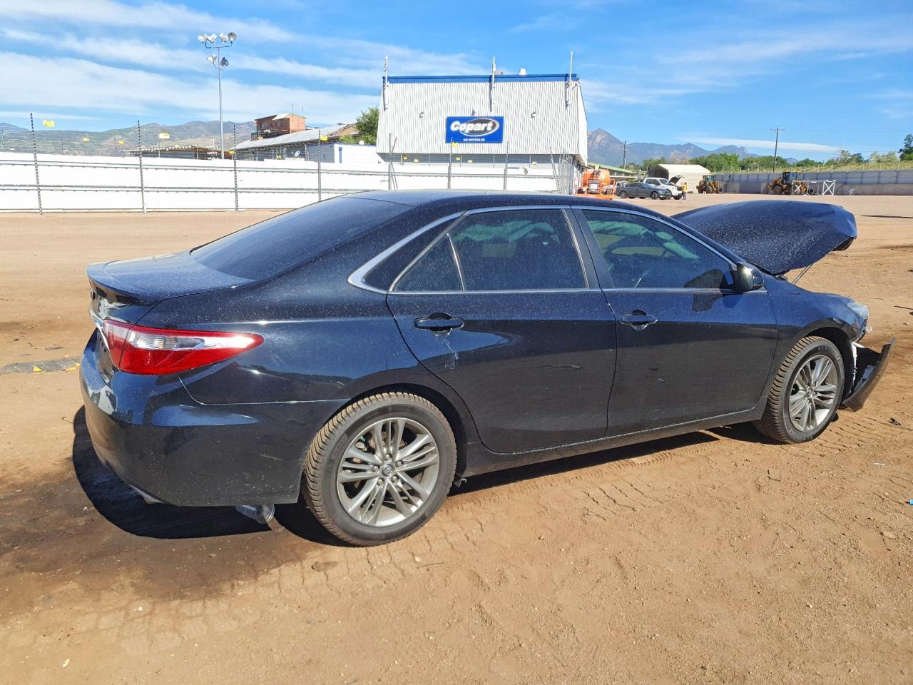 2017 TOYOTA CAMRY