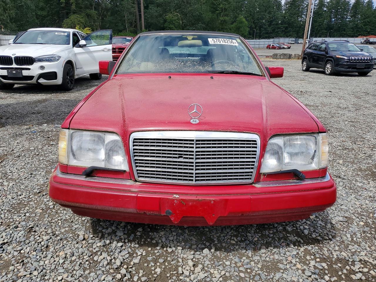 1995 MERCEDES-BENZ E-Class