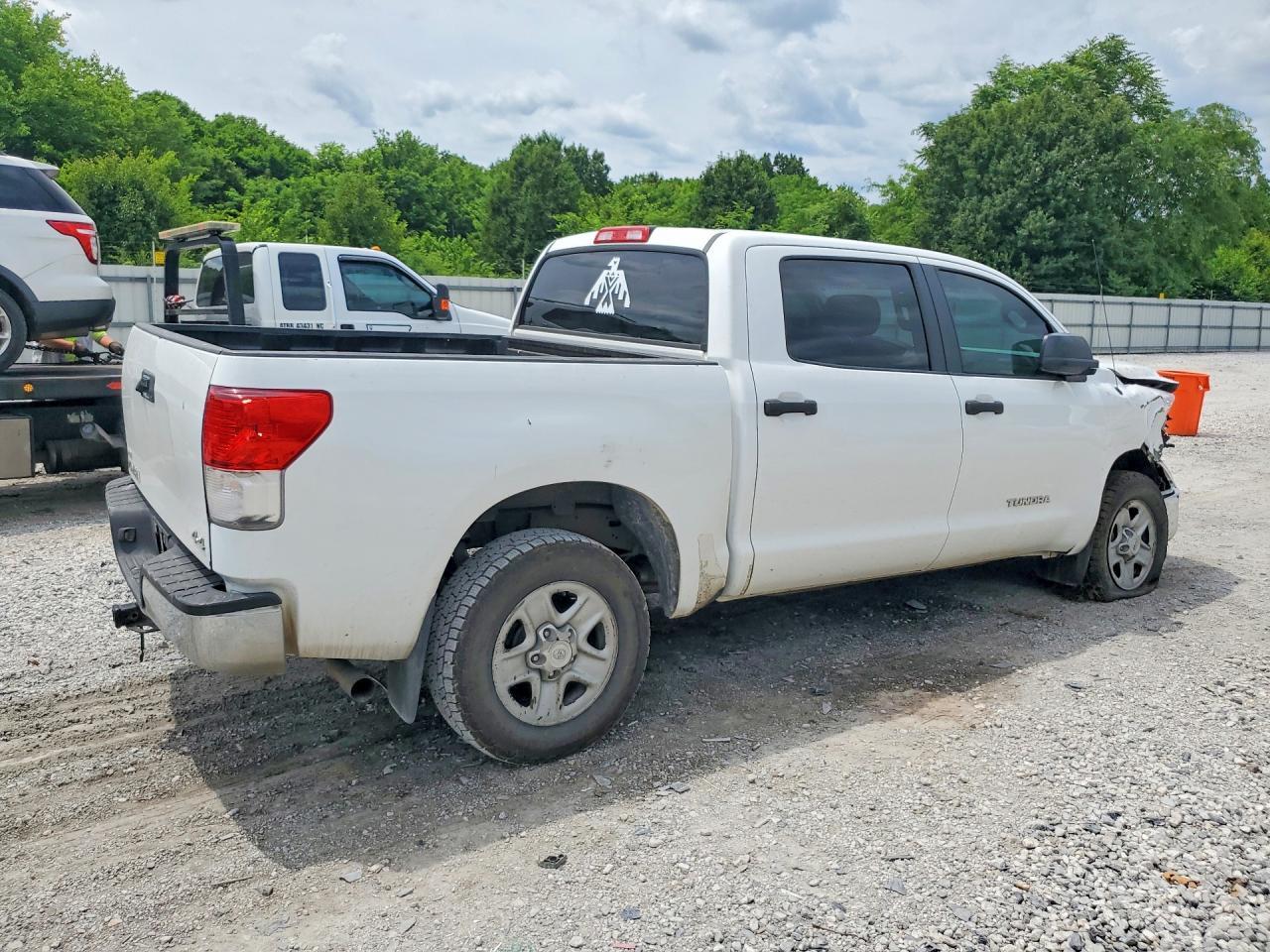 2011 TOYOTA TUNDRA