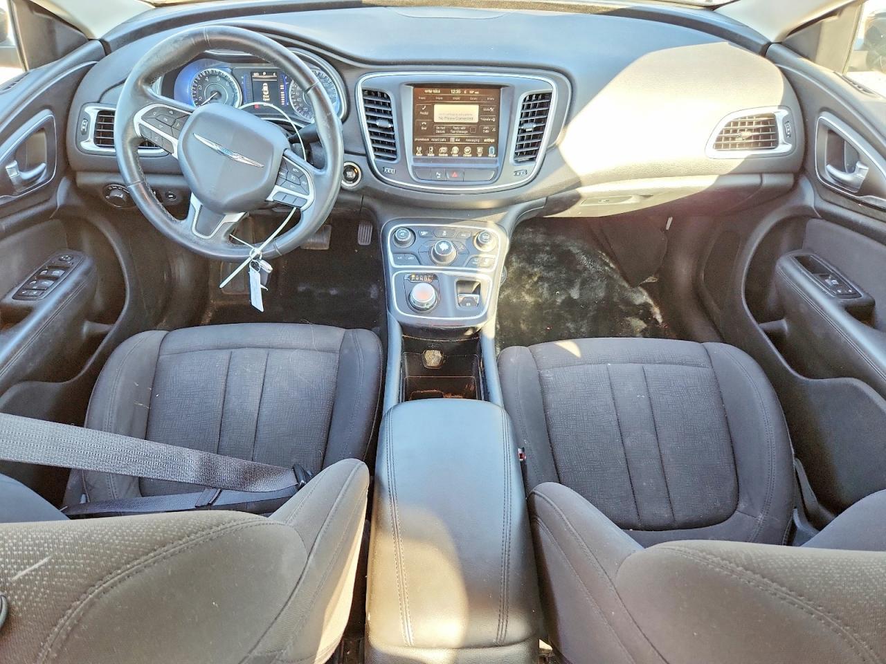 2015 CHRYSLER 200