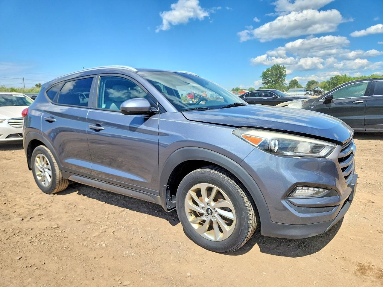 2016 HYUNDAI TUCSON