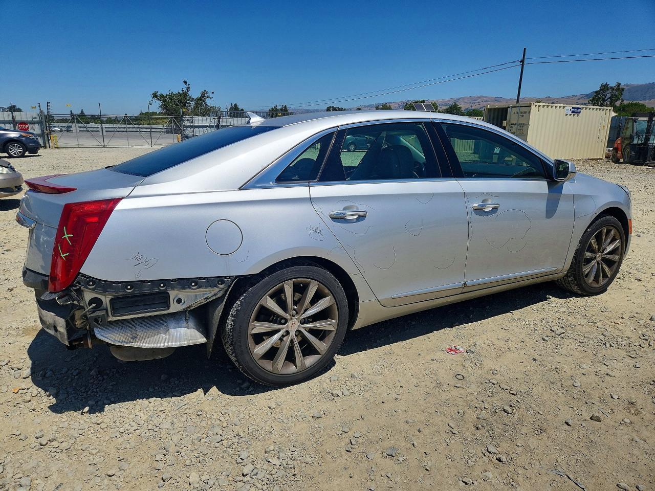 2013 CADILLAC XTS