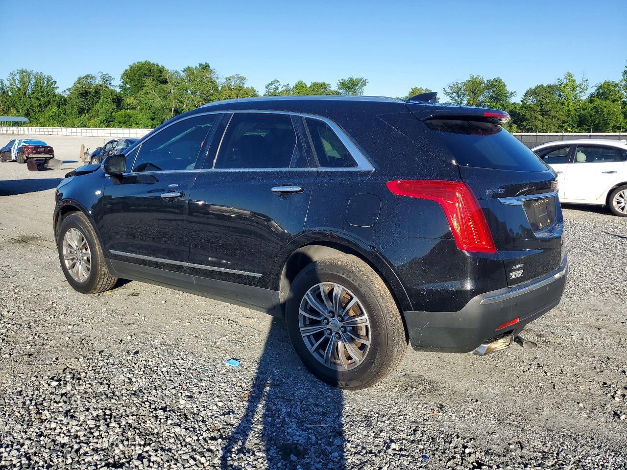 2017 CADILLAC XT5