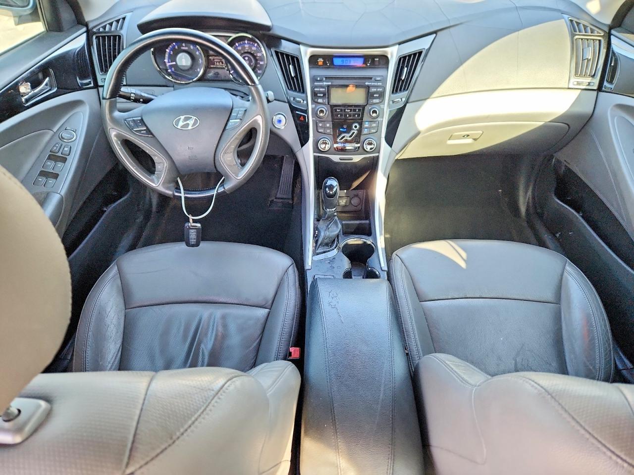2013 HYUNDAI SONATA