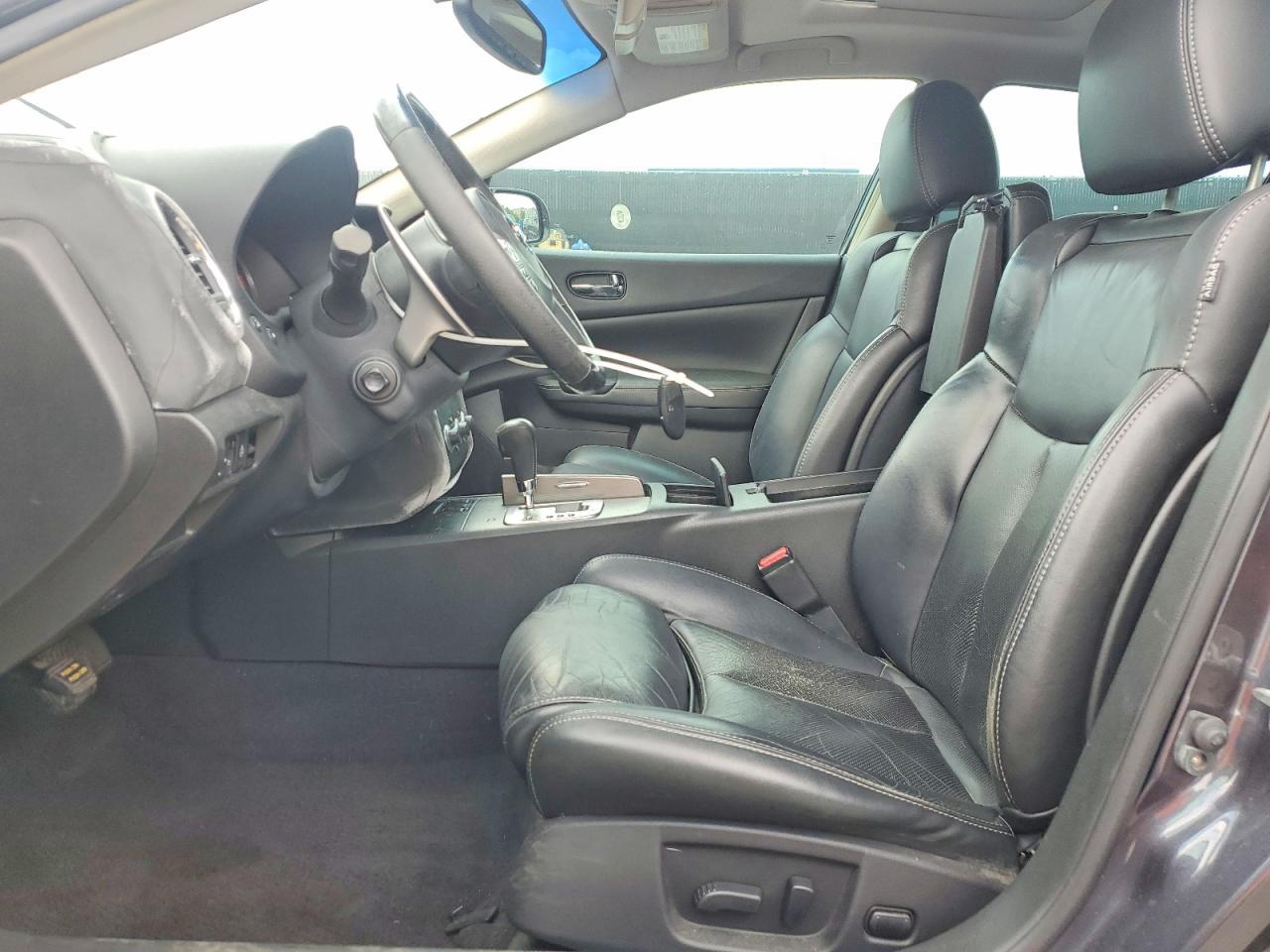 2011 NISSAN Maxima