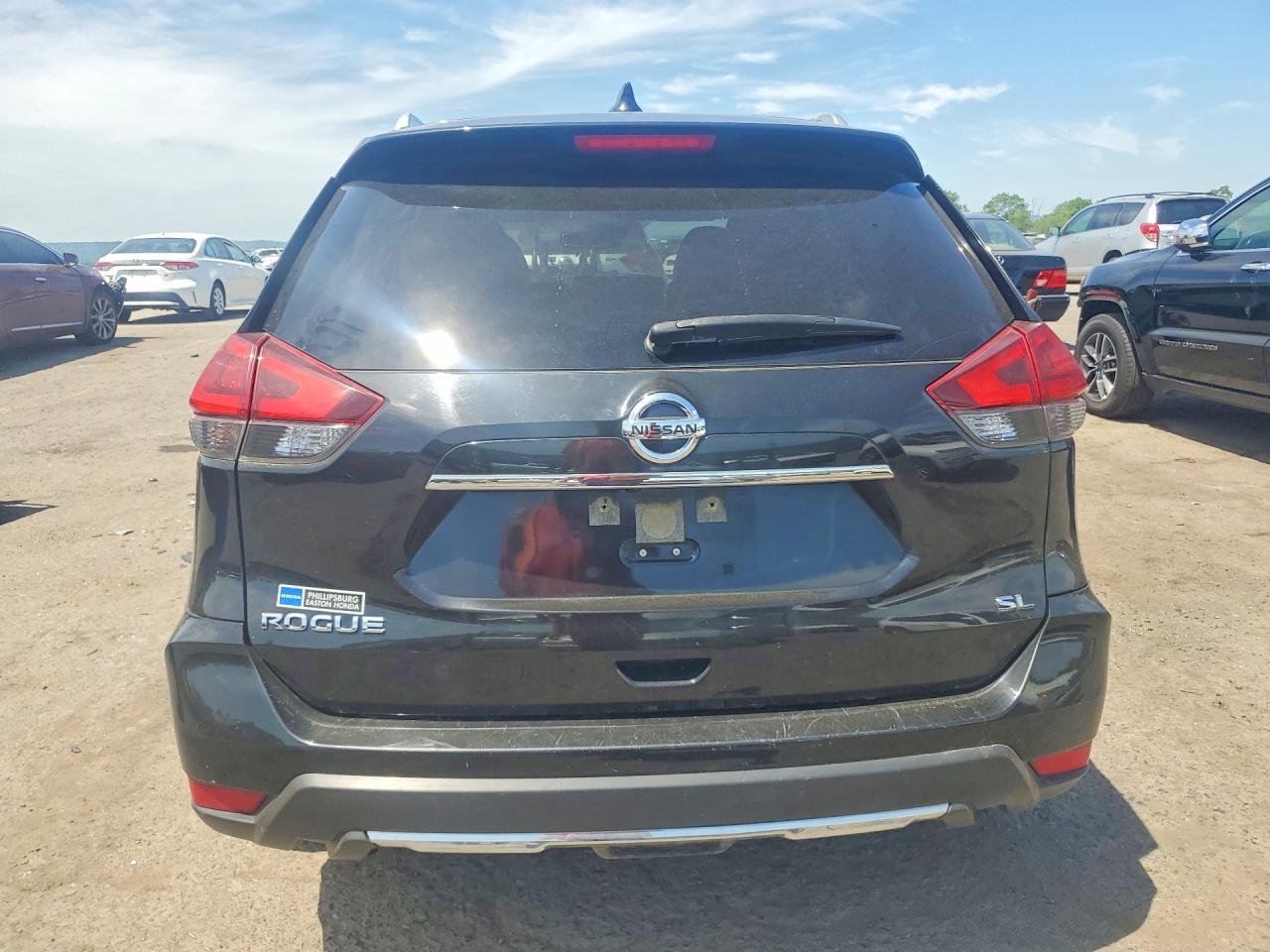2018 NISSAN ROGUE