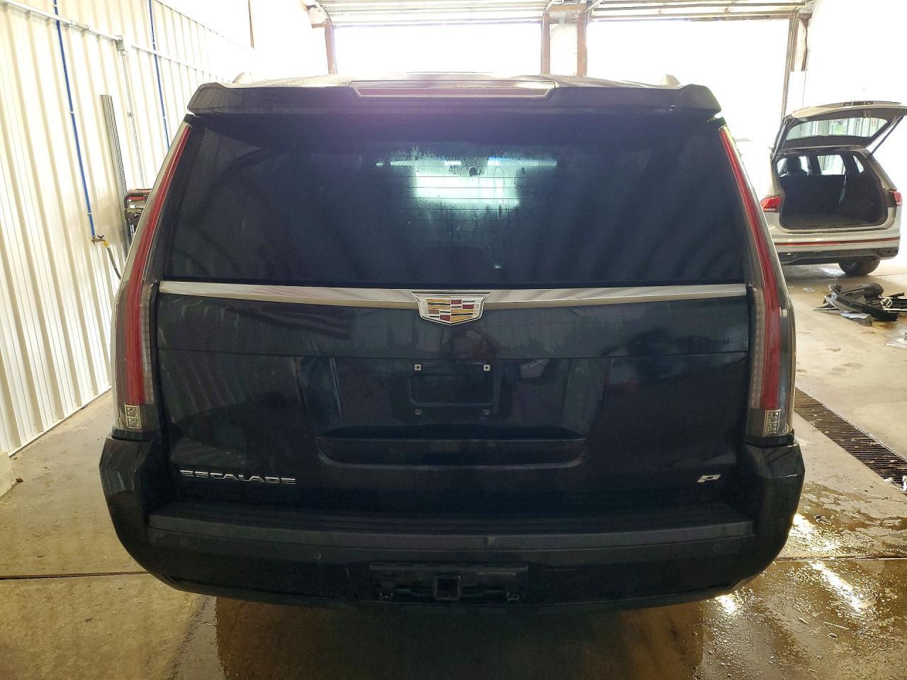 2015 CADILLAC Escalade ESV