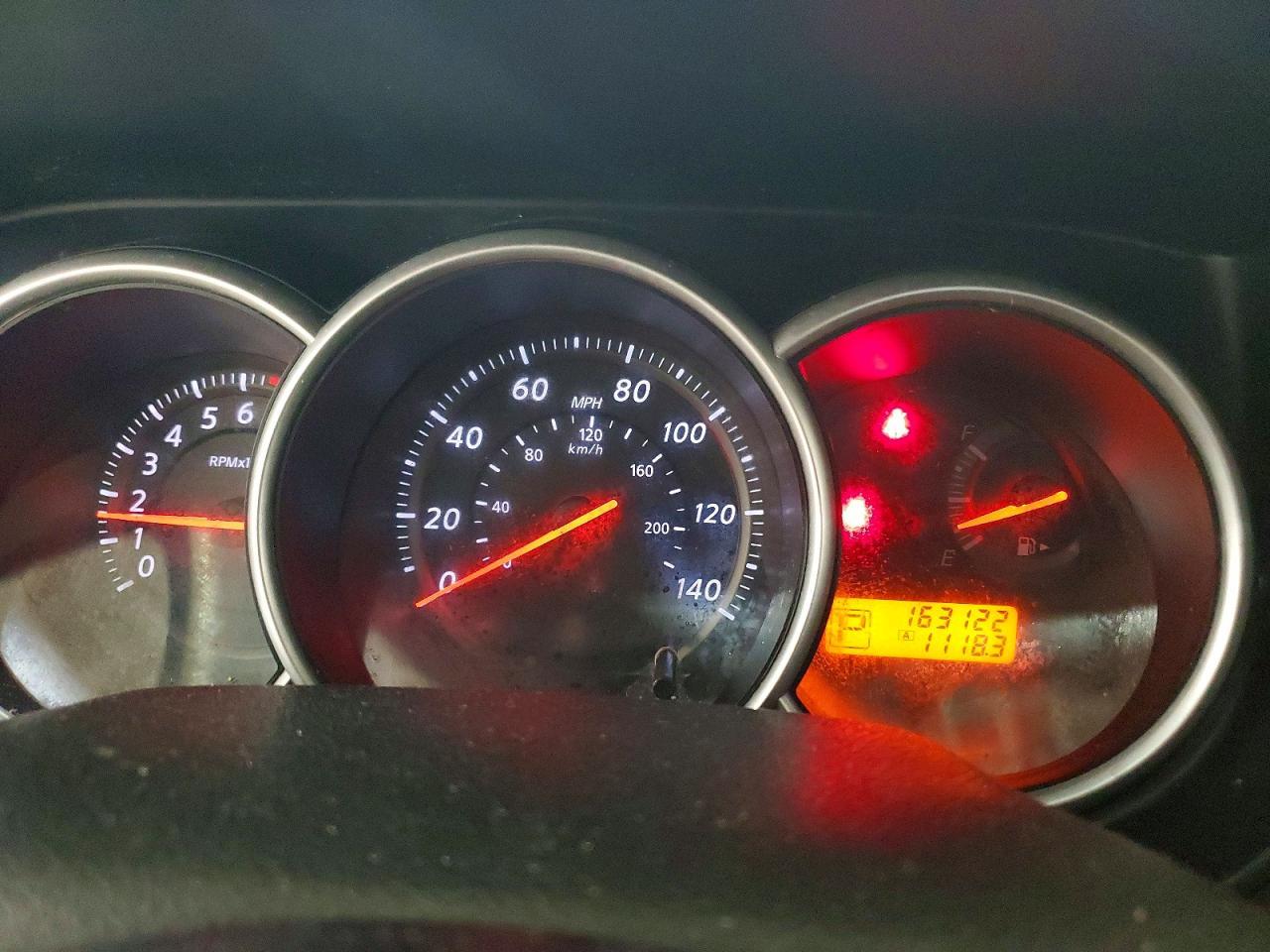2012 NISSAN VERSA