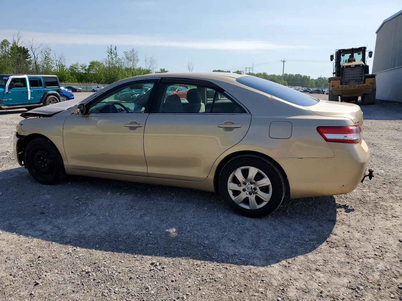 2010 TOYOTA CAMRY