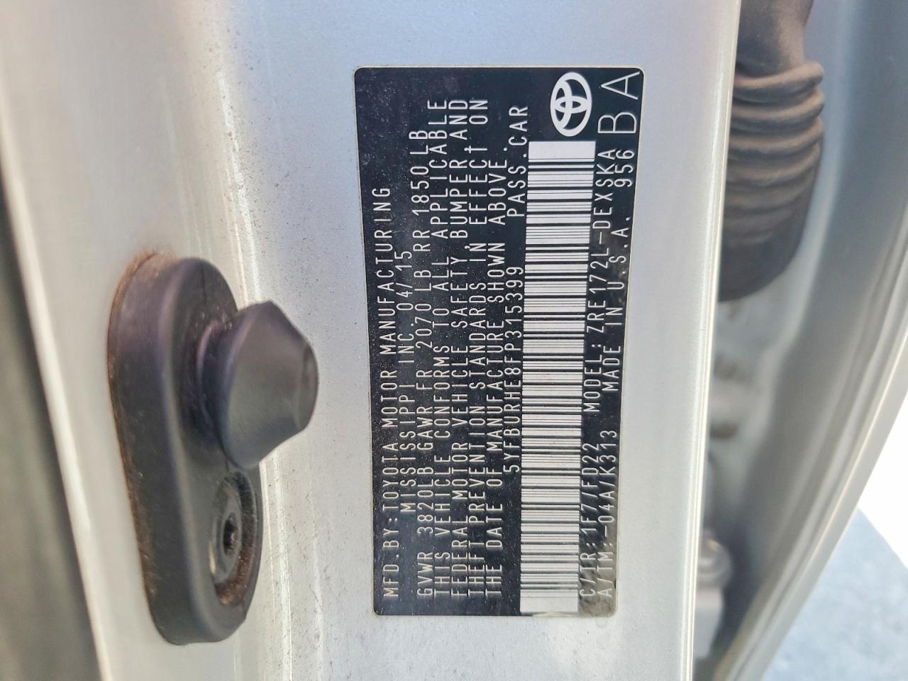 2015 TOYOTA COROLLA