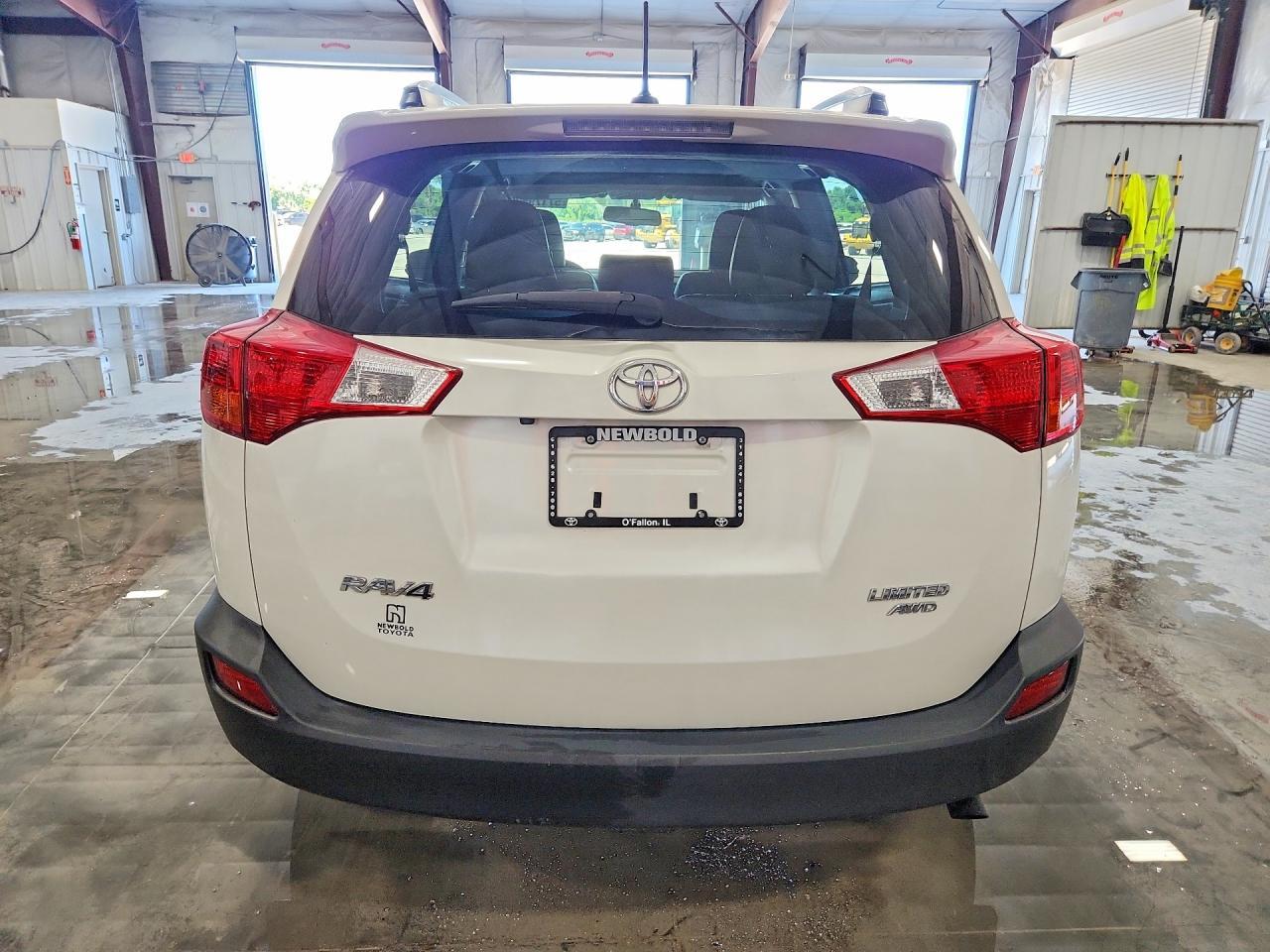 2015 TOYOTA RAV4