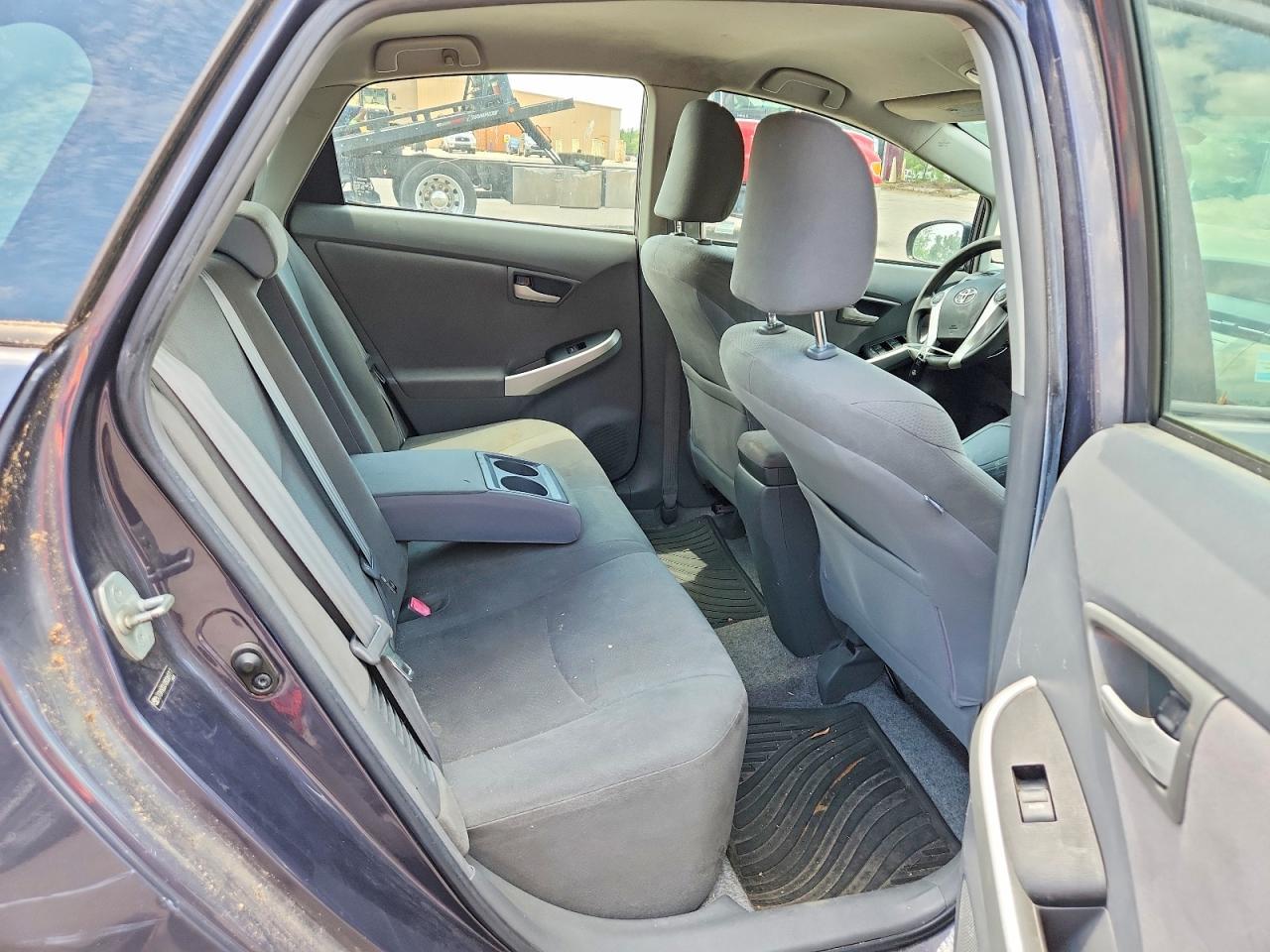 2011 TOYOTA PRIUS