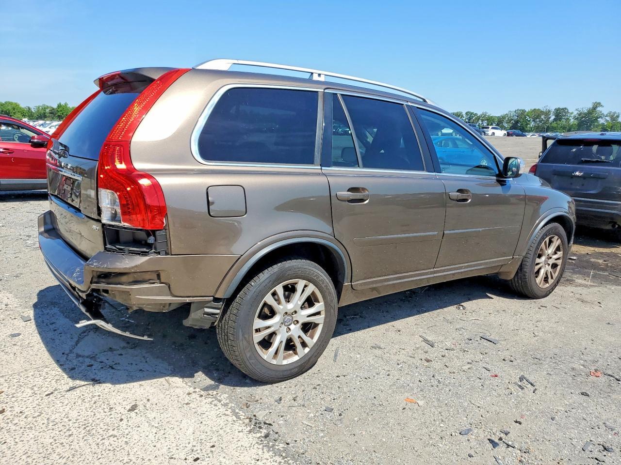 2013 VOLVO XC90