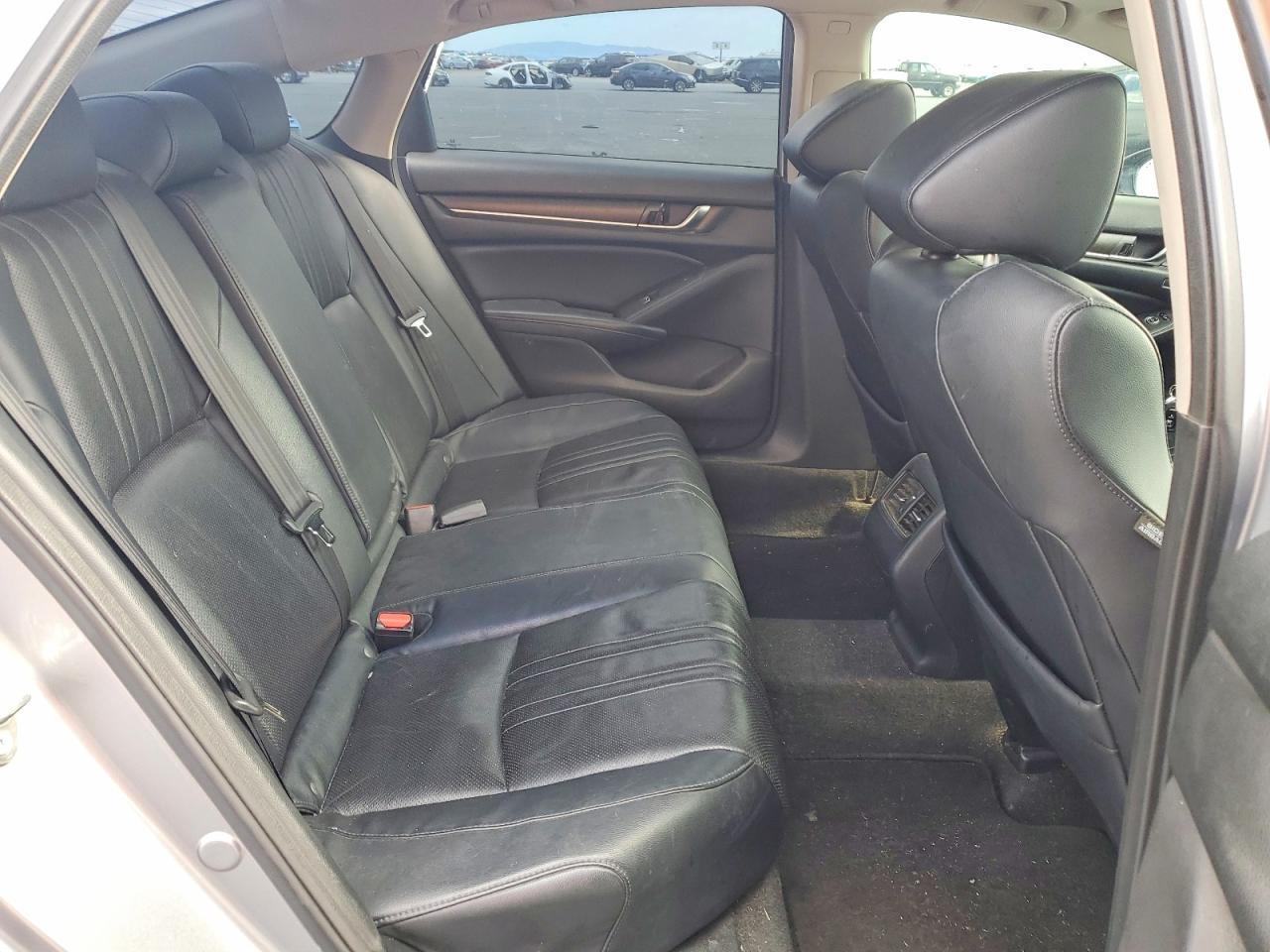 2018 HONDA ACCORD