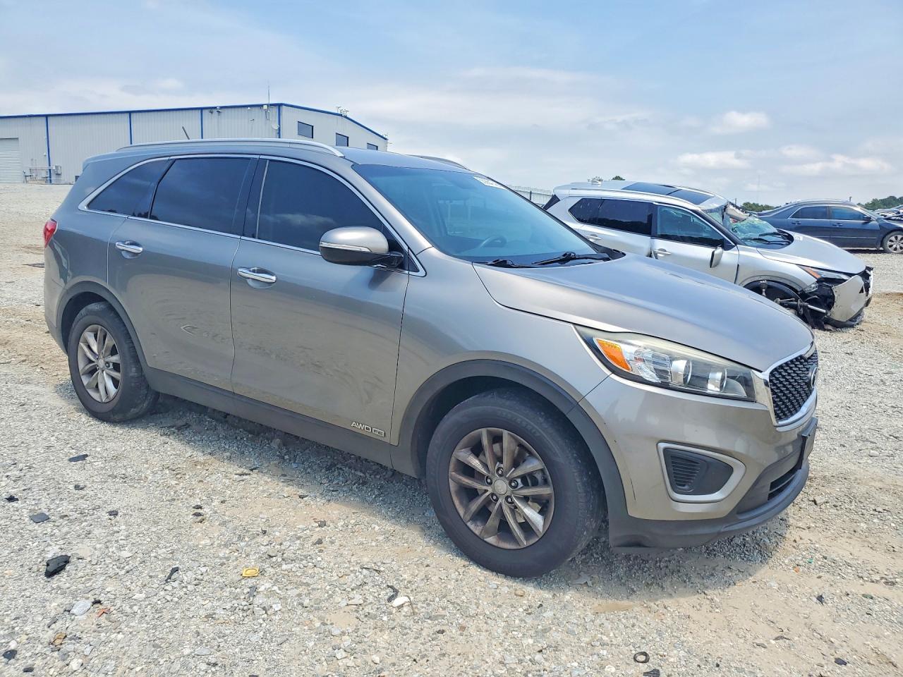 2016 KIA SORENTO