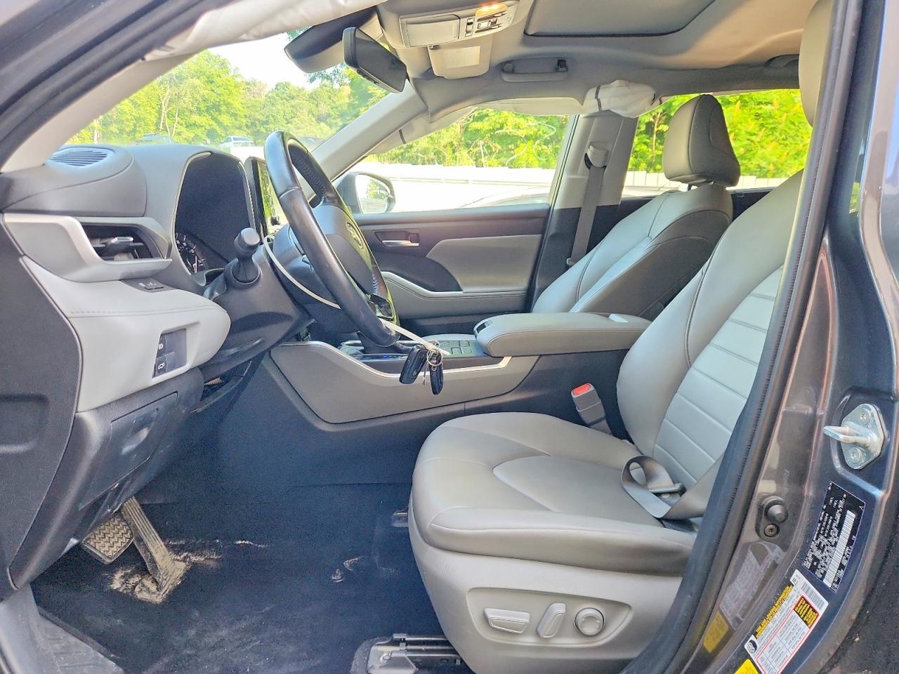 2020 TOYOTA HIGHLANDER