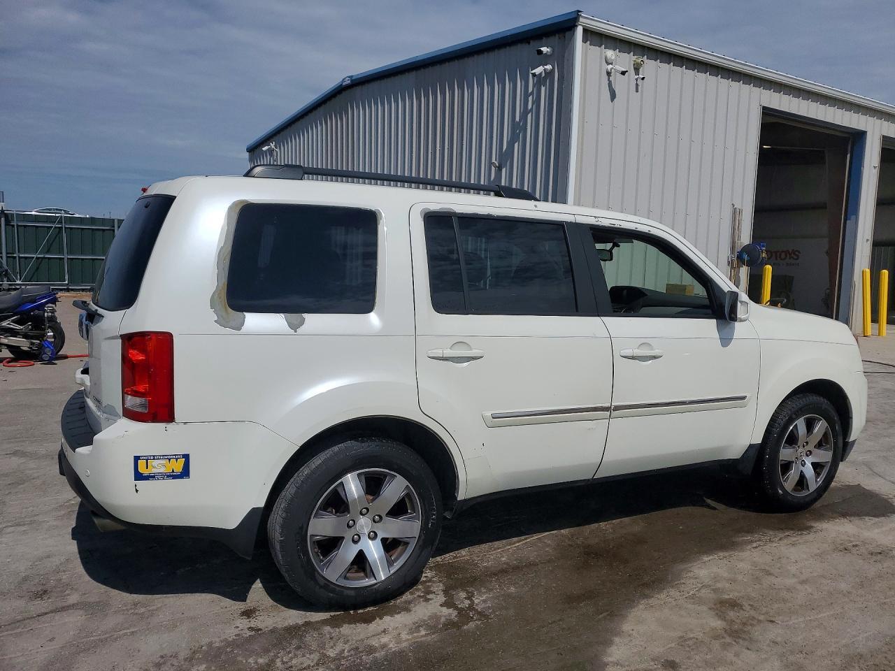 2015 HONDA PILOT