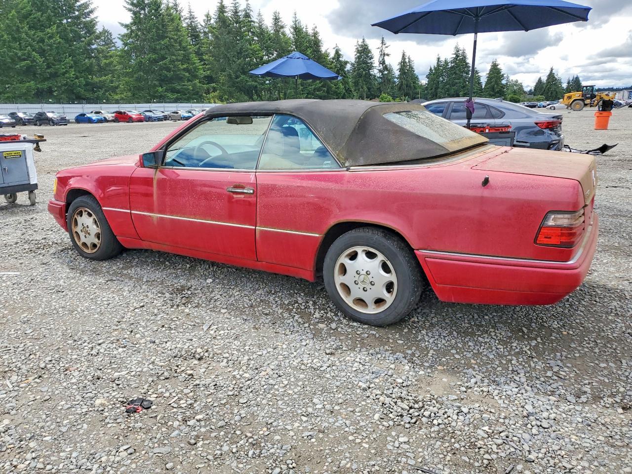 1995 MERCEDES-BENZ E-Class