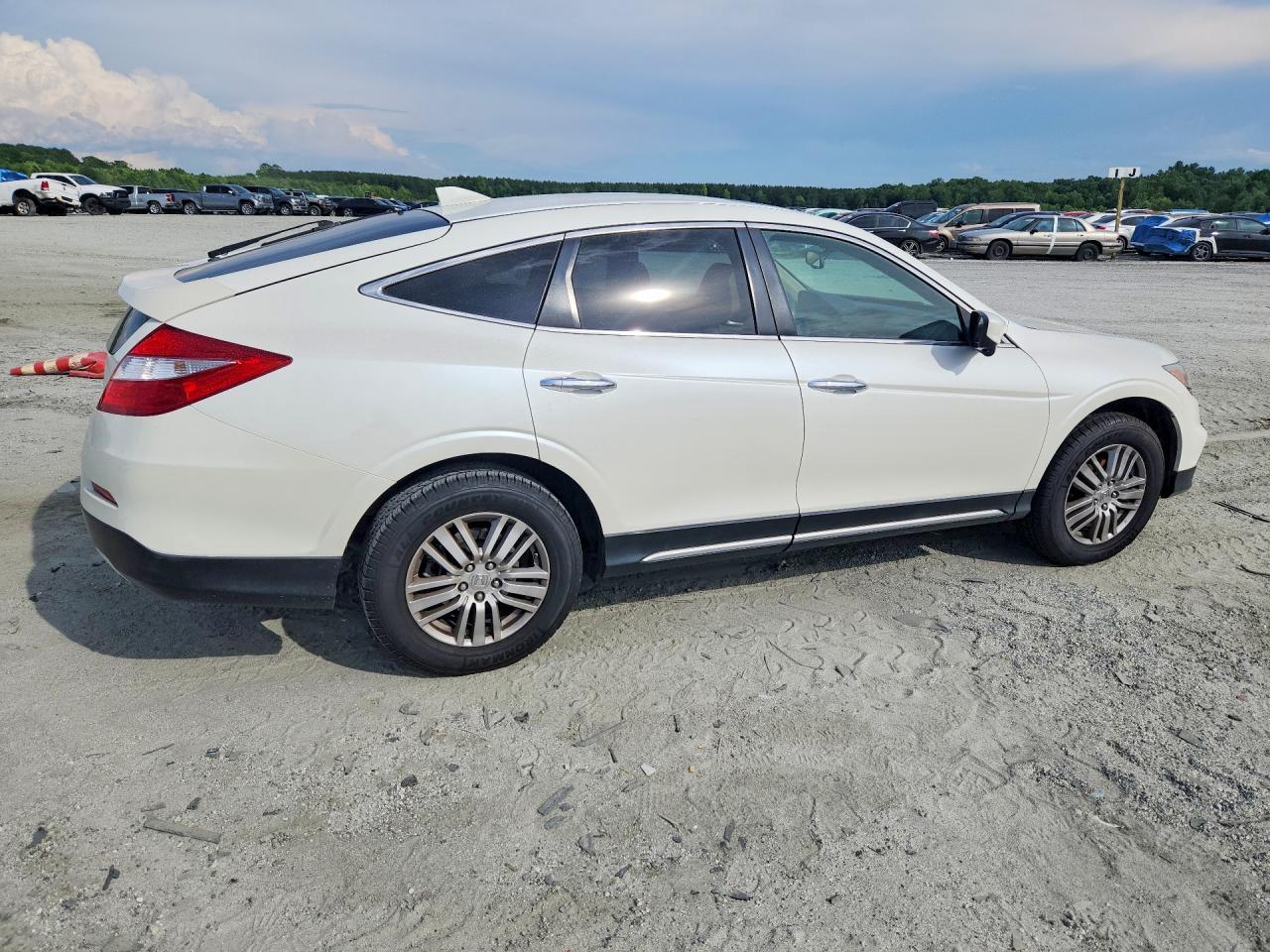 2015 HONDA Crosstour