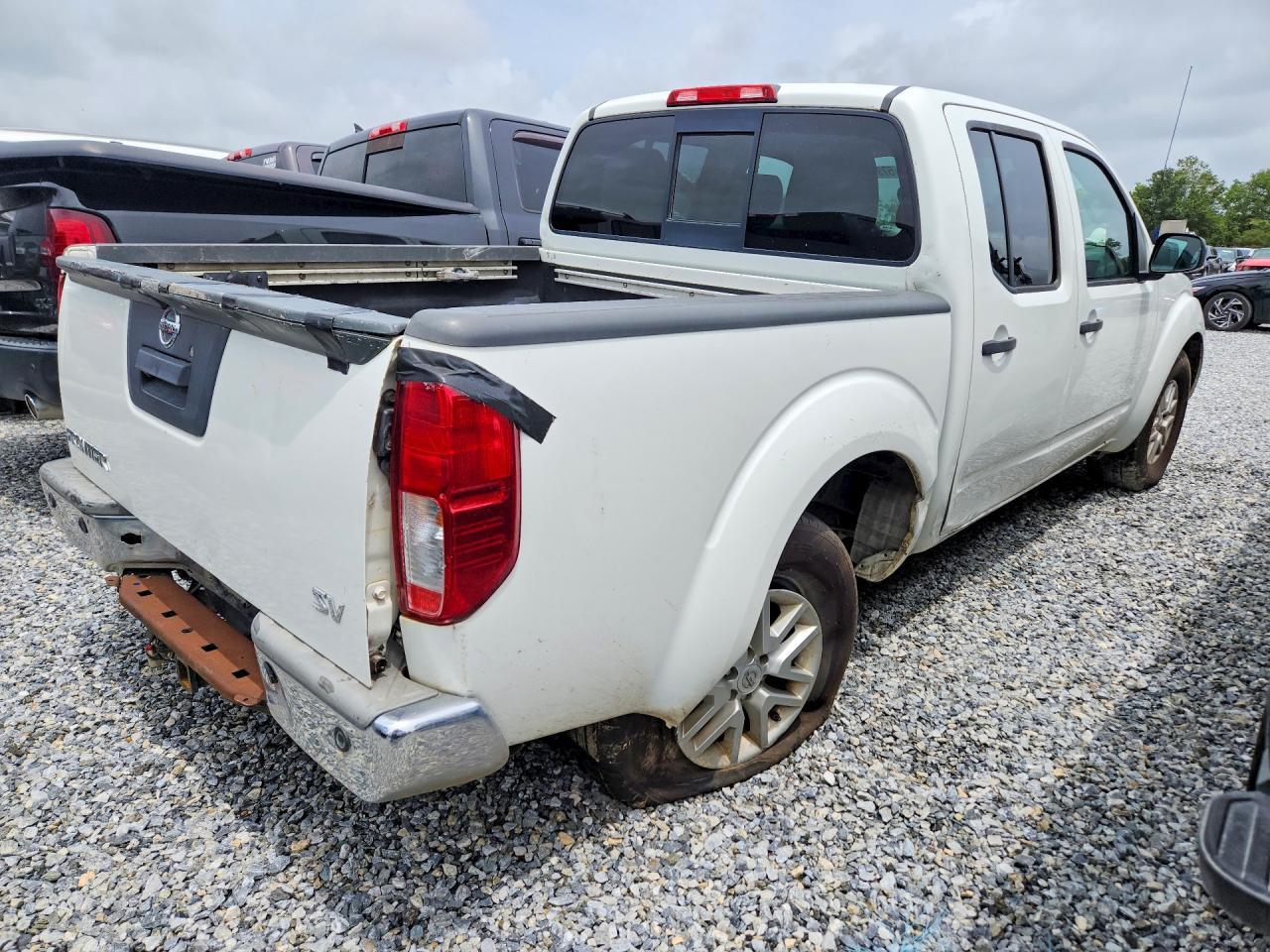 2016 NISSAN Frontier
