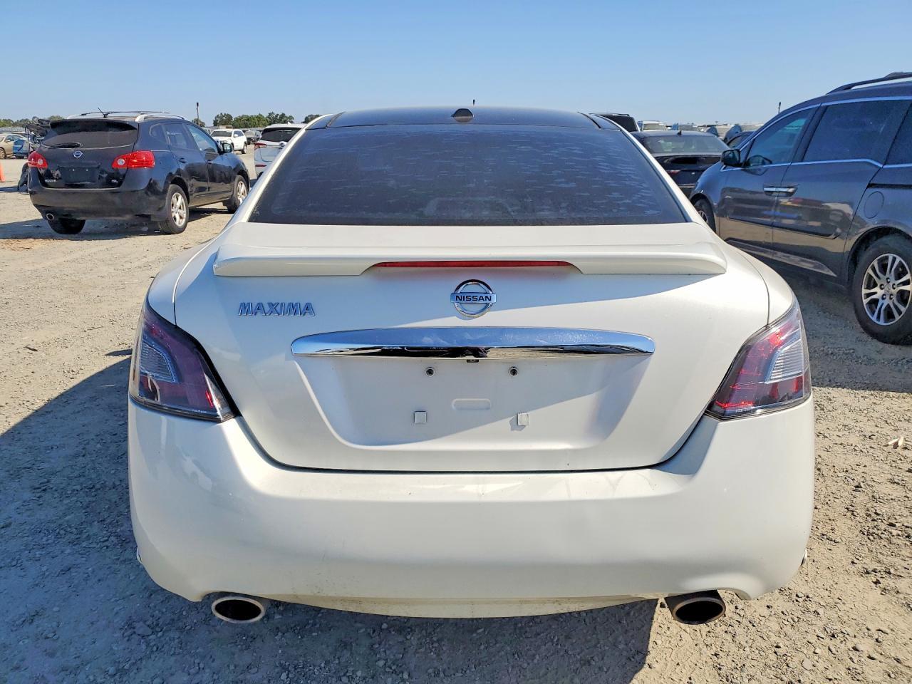 2013 NISSAN Maxima
