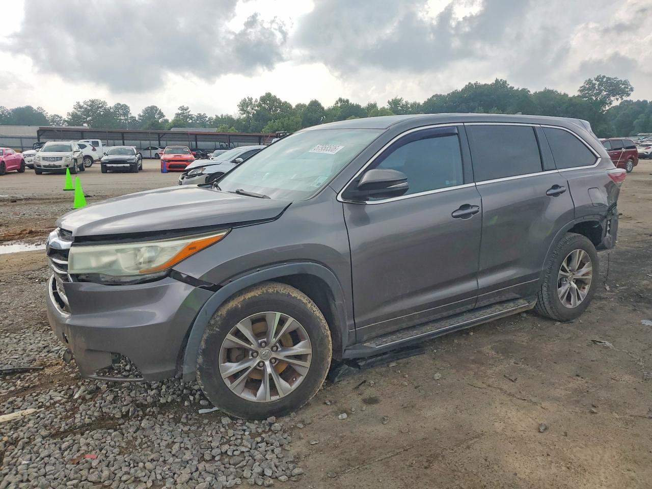 2015 TOYOTA HIGHLANDER