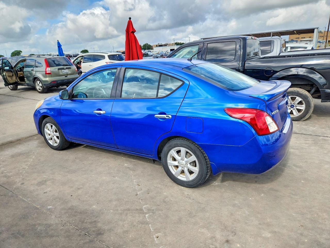 2014 NISSAN VERSA