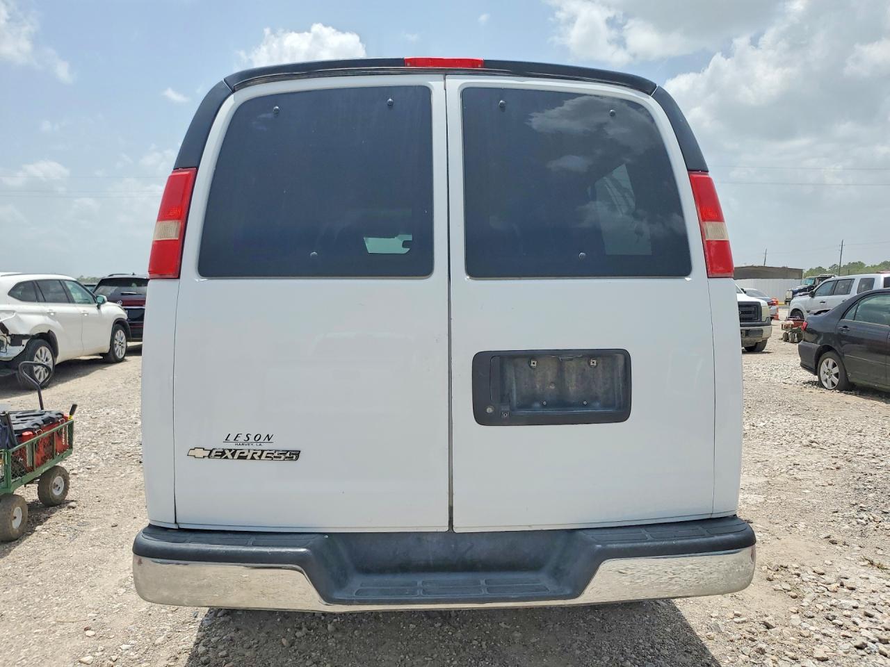 2017 CHEVROLET Express 3500