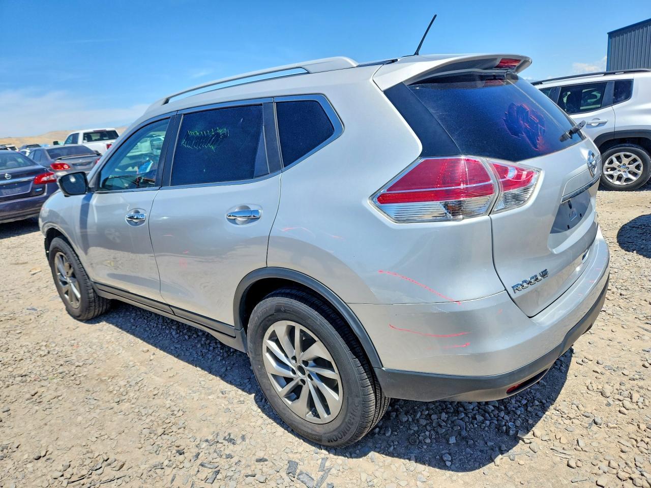 2015 NISSAN ROGUE