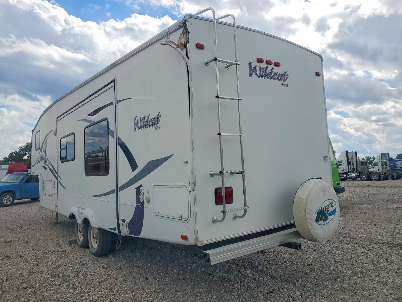 2009 WILDCAT 28 Trailer