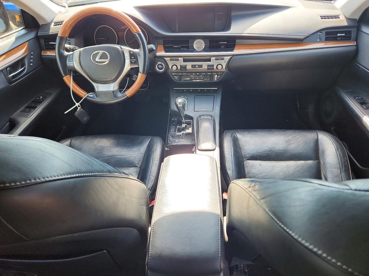 2015 LEXUS ES 300H