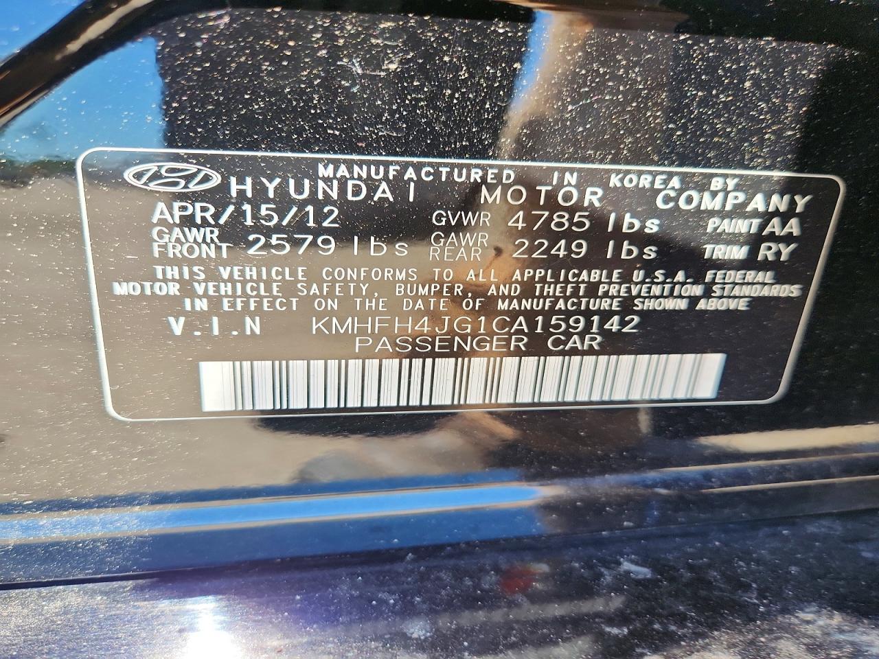 2012 HYUNDAI Azera
