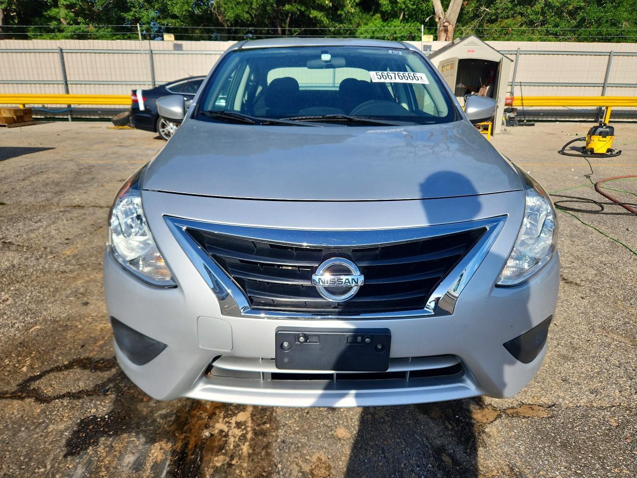 2017 NISSAN VERSA